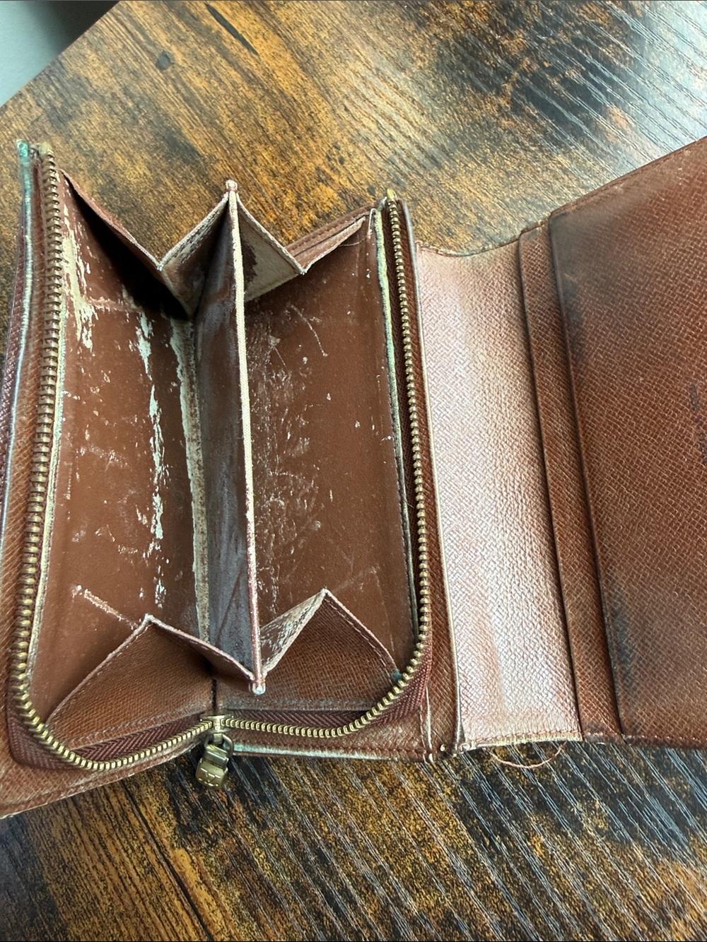 Louis Vuitton Brown Monogram Canvas Men's Wallet with Gold Accents - Picture 7 of 7
